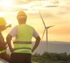 Instandhaltung von Windkraftanlagen - nur ein Aspekt der aufkommenden Ökologisierung in der Industrie, die als Zukunftsthema der Industrieservice-Branche gilt.